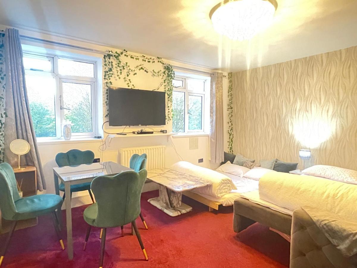 Room With Shared Kitchen London Ngoại thất bức ảnh